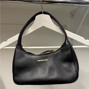 Genuine leather baguette shoulder bag